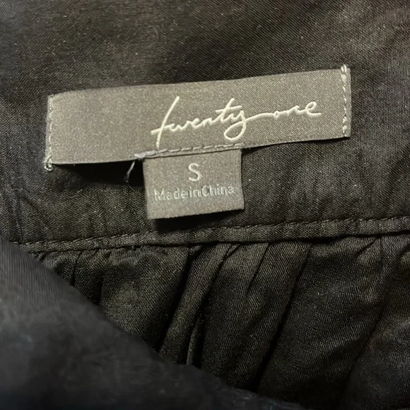 Twenty One | Layered Ruffle Mini Skirt - Picture 2 of 3